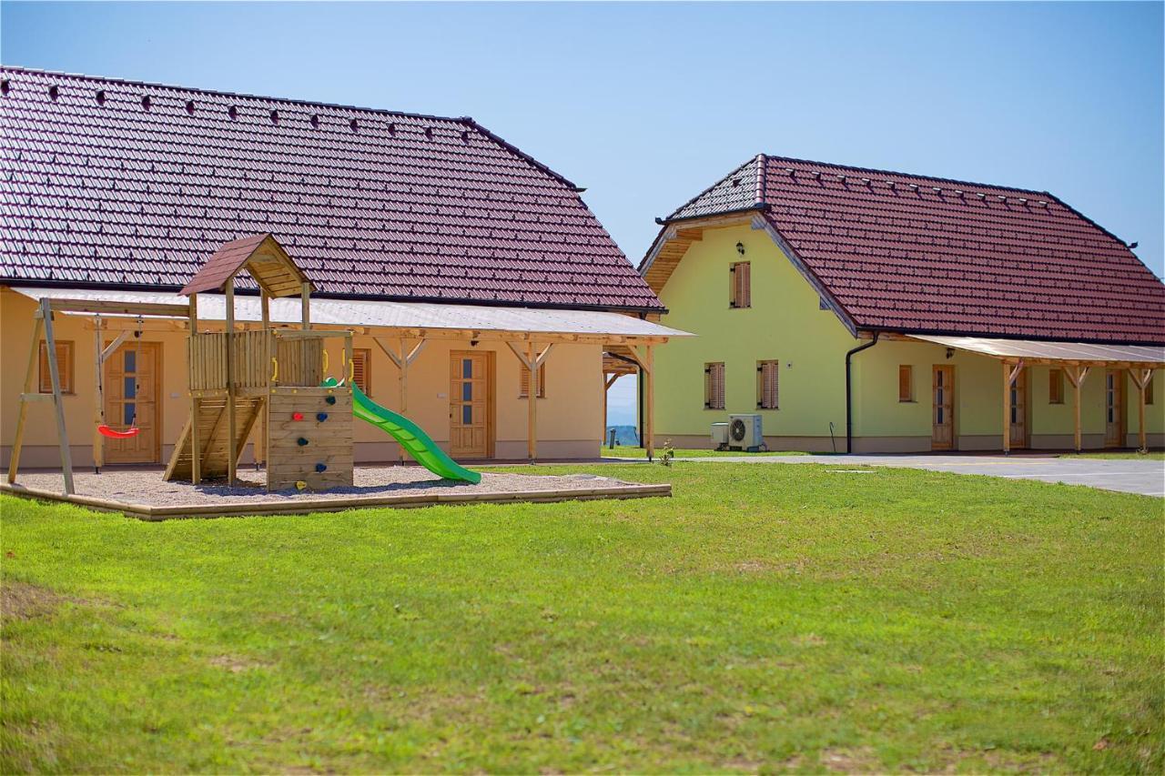 Tourist Farm Apartments Lovrec Jirsovci Exterior photo